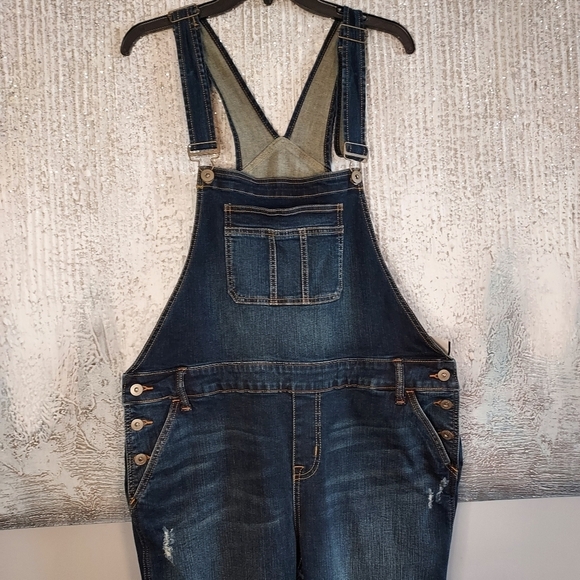 TORRID Denim Cropped Dark Wash Overalls Jeans - Picture 8 of 8